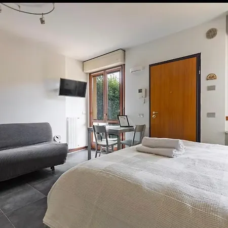 Lejlighed Monolocale Con Giardino Privato E Cucina Completa